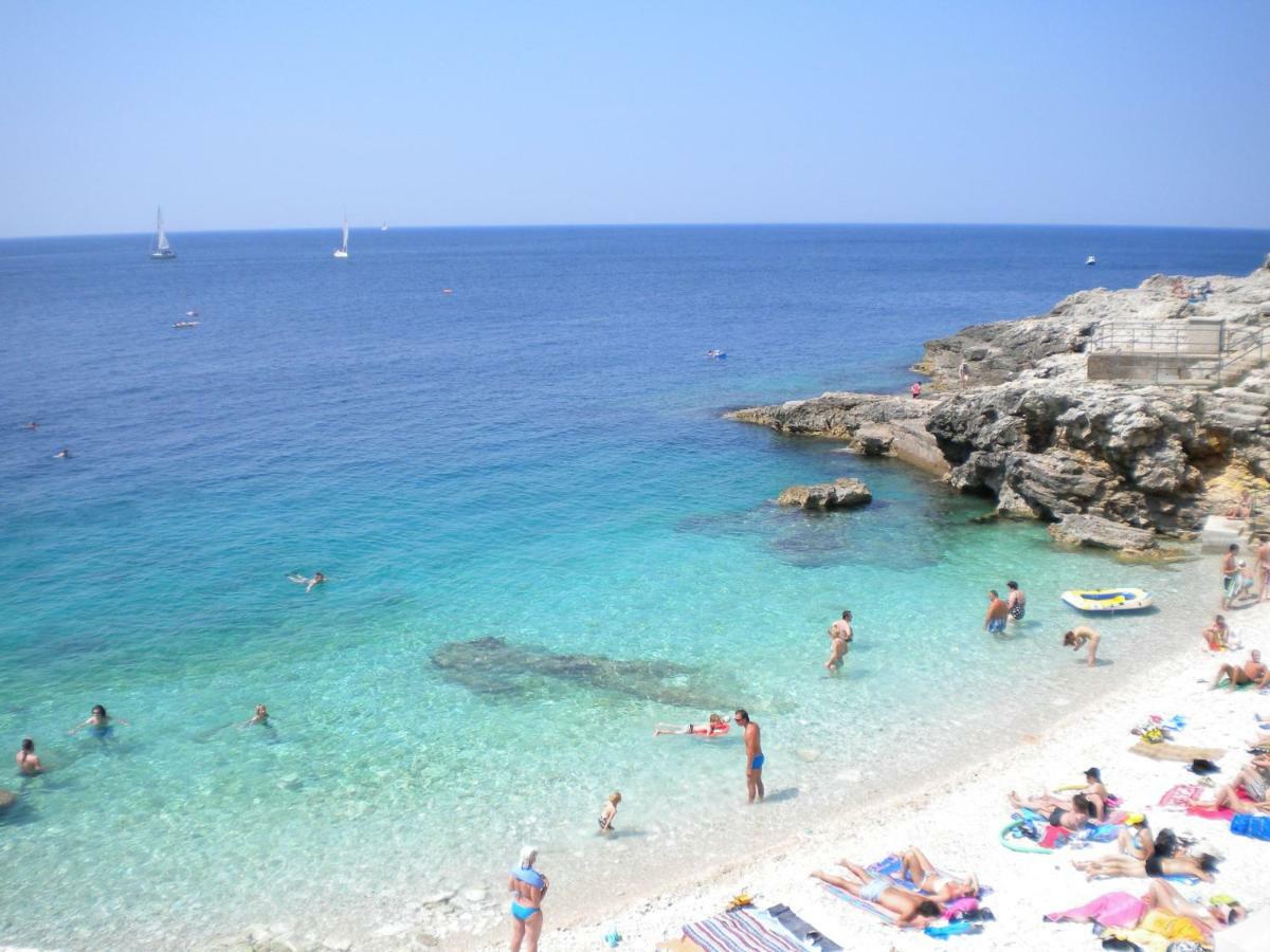 Apartman Sendi Pula Buitenkant foto